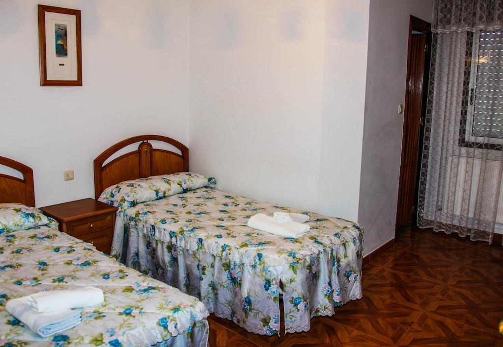 Los Dos Alemanes Melide Quarto foto